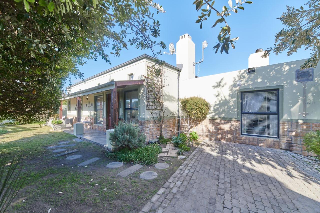 Fraai Uitzicht Struisbaai Apartment Exterior photo