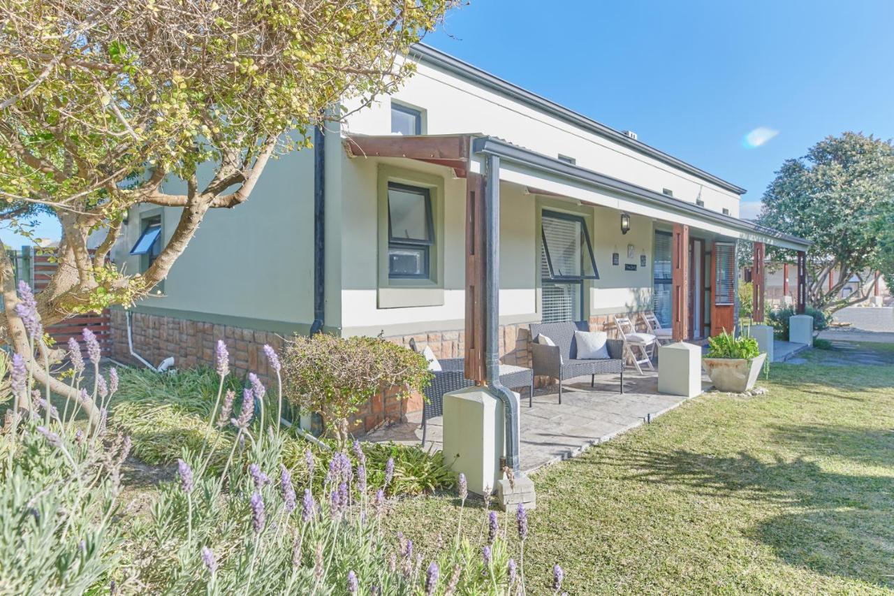 Fraai Uitzicht Struisbaai Apartment Exterior photo